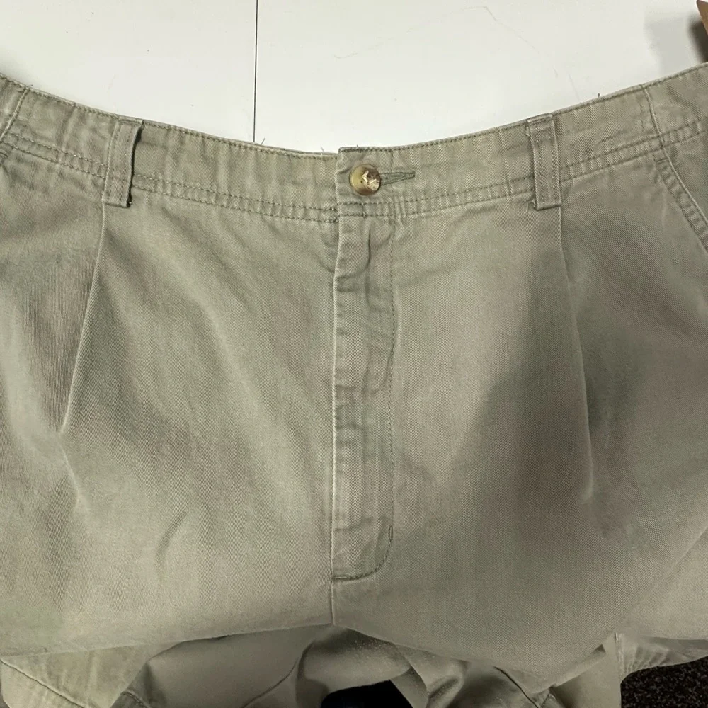 Eddie Bauer Tan Cargo Shorts Relaxed Fit